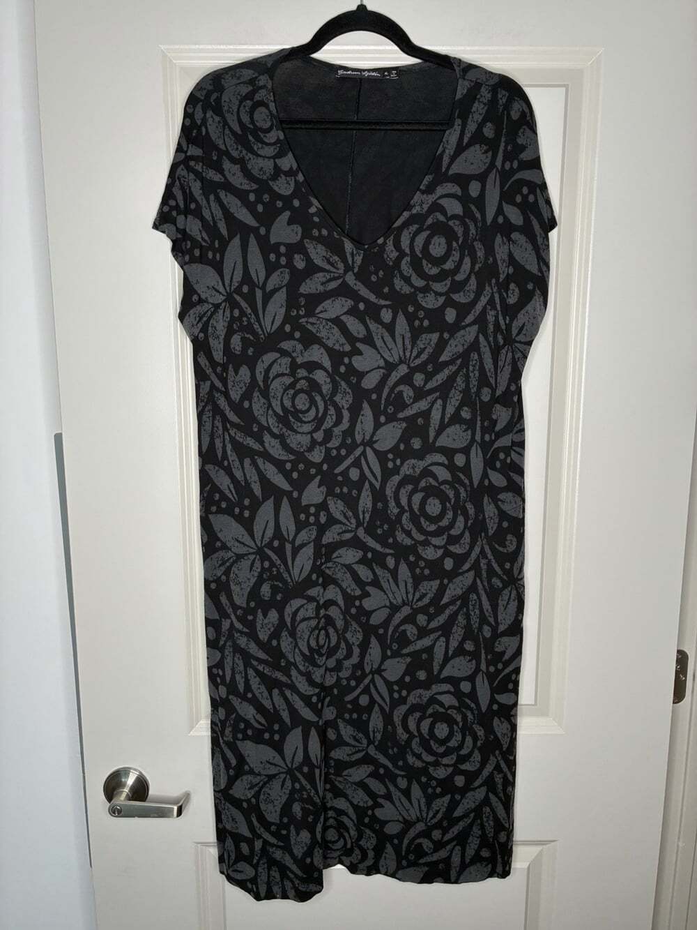 Gudrun Sjoden V Neck Short Sleeve Jersrey Midi Dress Black Floral Size XL